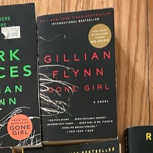 Gone Girl — Gillian Flynn book